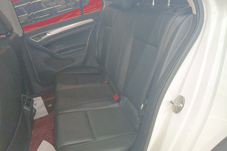 大众 高尔夫 2020款 200TSI DSG舒适进取版中控内饰21