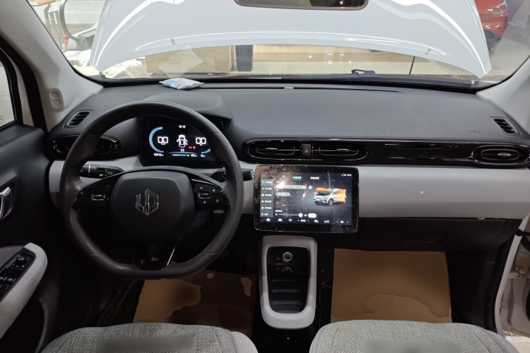 零跑汽车 零跑T03 2023款 200轻享版中控内饰12