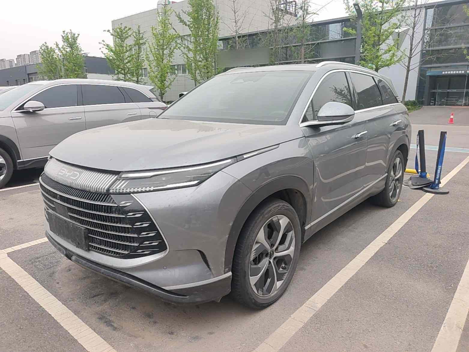 比亚迪 护卫舰07 2024款 荣耀版 DM-i 100KM 豪华型(2)
