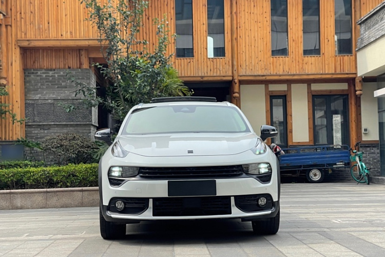 领克02 2021款 1.5TD DCT两驱劲 冠军版车身外观6002