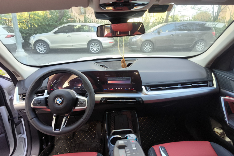 宝马X1 2024款 sDrive25Li M运动套装中控内饰12