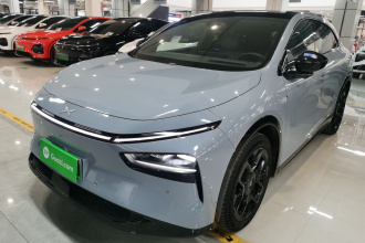 小鹏G7 2025款 702 超长续航 Ultra