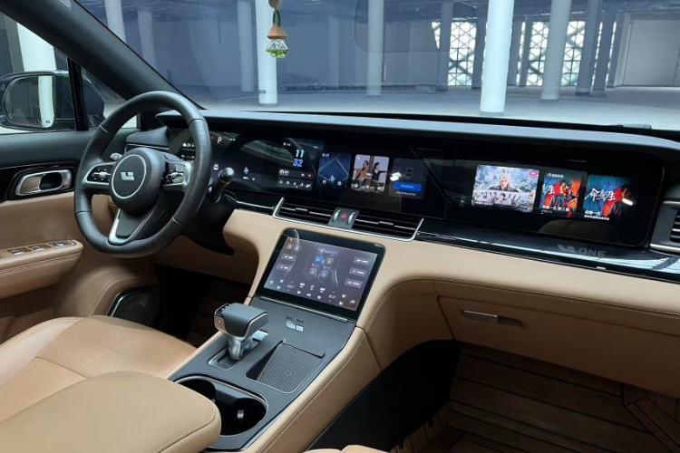 理想汽车 理想ONE 2021款 增程6座版中控内饰7006