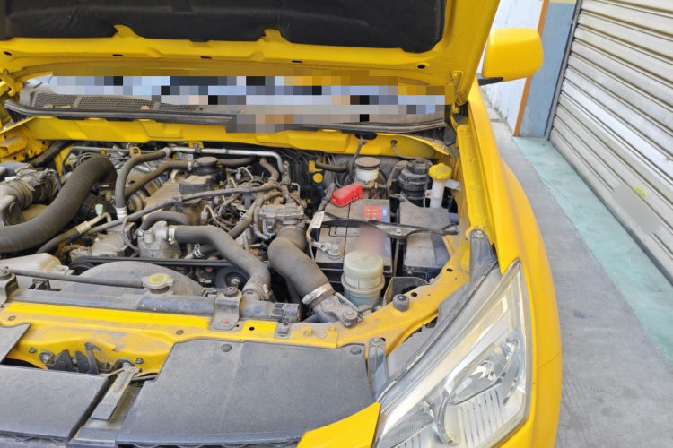 五十铃 瑞迈 2020款 2.8T经典两驱柴油国VI舒享型加长版JE493ZLQ6E局部细节9007