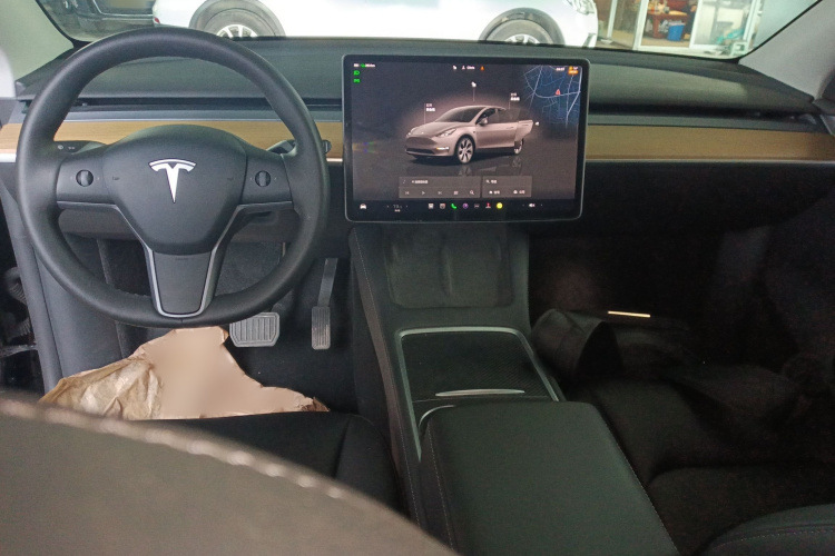 特斯拉 Model Y 2022款 后轮驱动版中控内饰7002