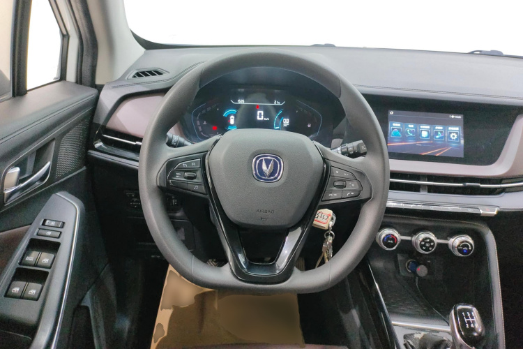 长安CS15 2019款 1.5L 手动进取型 国VI中控内饰13