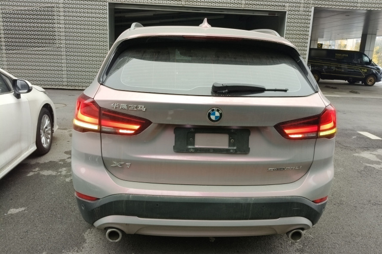宝马X1 2021款 sDrive25Li 领先型车身外观6