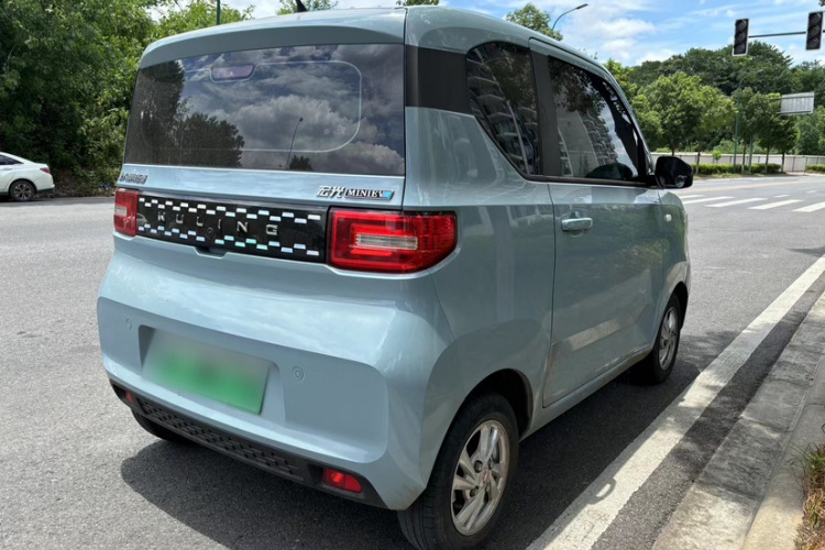 五菱汽车 宏光MINIEV 2020款 悦享款 磷酸铁锂车身外观6007