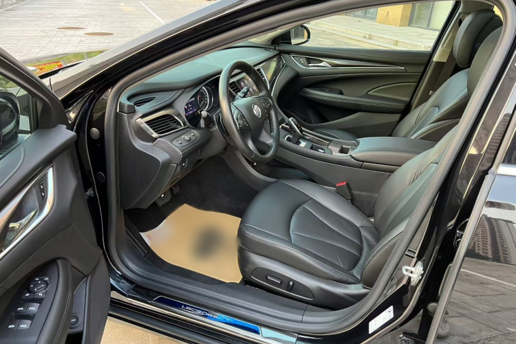 别克 君越 2019款 28T 豪华型中控内饰7007