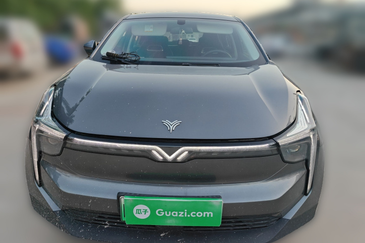 哪吒汽车 哪吒U 2022款 Pro 400 畅行版车身外观2