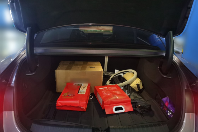 小米汽车 小米SU7 2024款 后驱超长续航高阶智驾Pro版中控内饰23