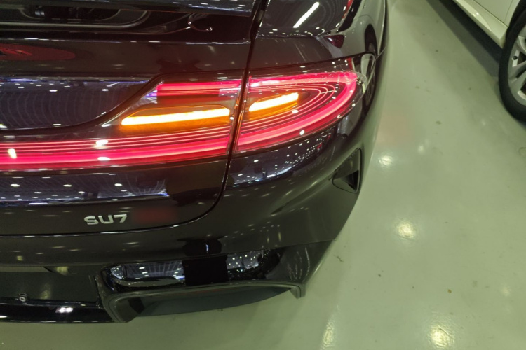 小米汽车 小米SU7 2024款 四驱超长续航高阶智驾Max版车身外观9