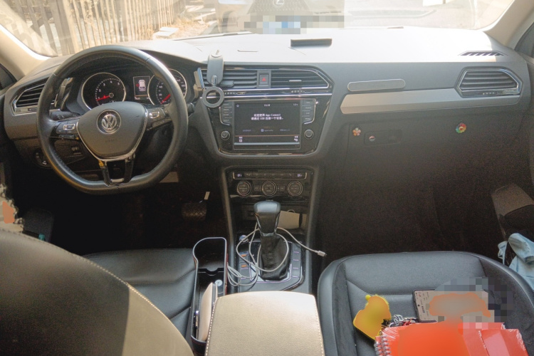 大众 途观L 2017款 330TSI 自动两驱豪华版中控内饰12