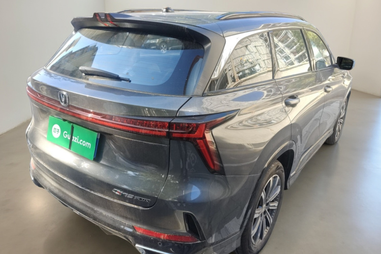 长安CS75 PLUS 2024款 第三代 冠军版 1.5T 智驾劲航型车身外观7