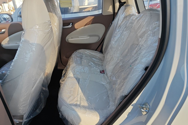 五菱汽车 宏光MINIEV 2025款 四门版 进阶款中控内饰21