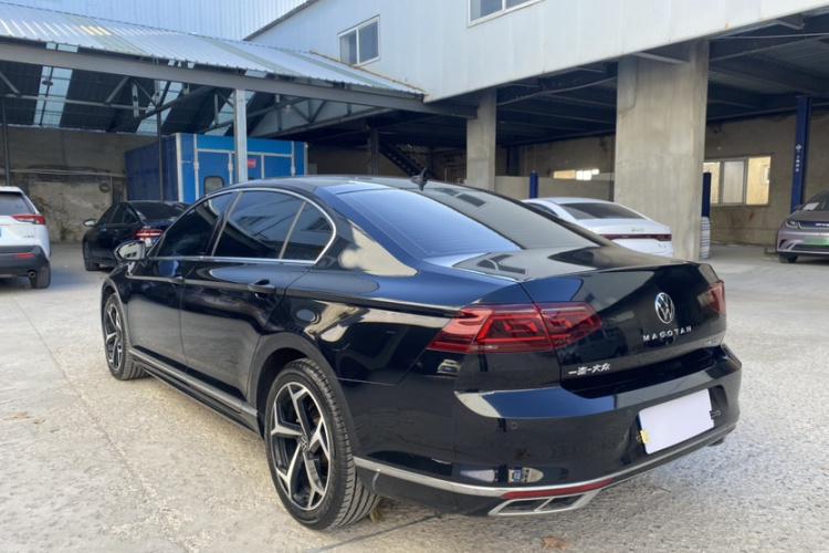 大众 迈腾 2023款 200万辆纪念版 280TSI DSG领先型车身外观6008