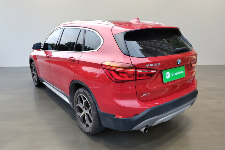 宝马X1 2019款 sDrive18Li 尊享型车身外观5