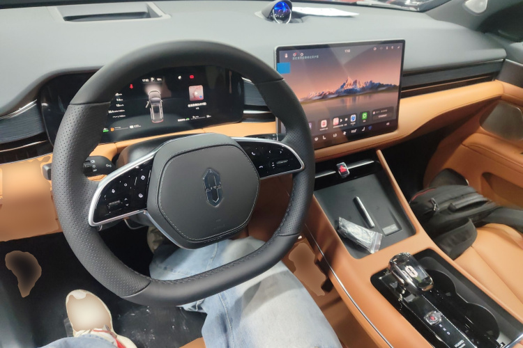 鸿蒙智行 问界M7 2024款 1.5T 智驾后驱Pro版 5座中控内饰12