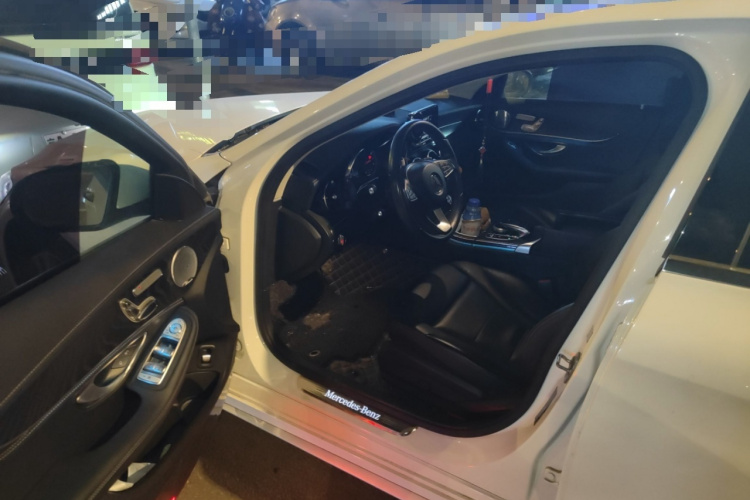 奔驰C级 2018款 C 200 L 运动版中控内饰7003