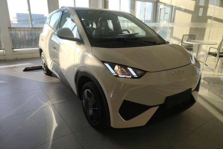 比亚迪 海鸥 2025款 305km 活力版车身外观3