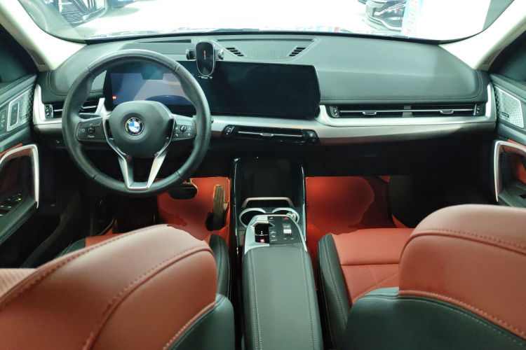 宝马X1 2023款 xDrive25Li X设计套装中控内饰12