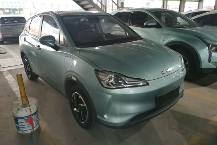 哪吒汽车 哪吒V 2022款 长续航行业定制版车身外观6002