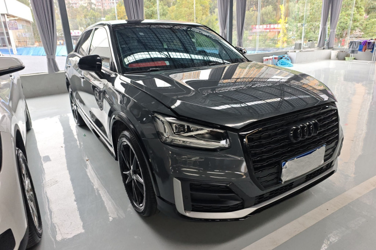 奥迪Q2L 2020款 35 TFSI 进取动感型车身外观3