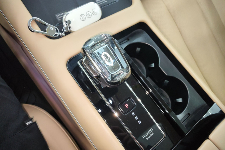 鸿蒙智行 问界M7 2024款 1.5T 智驾后驱Ultra版 5座局部细节18