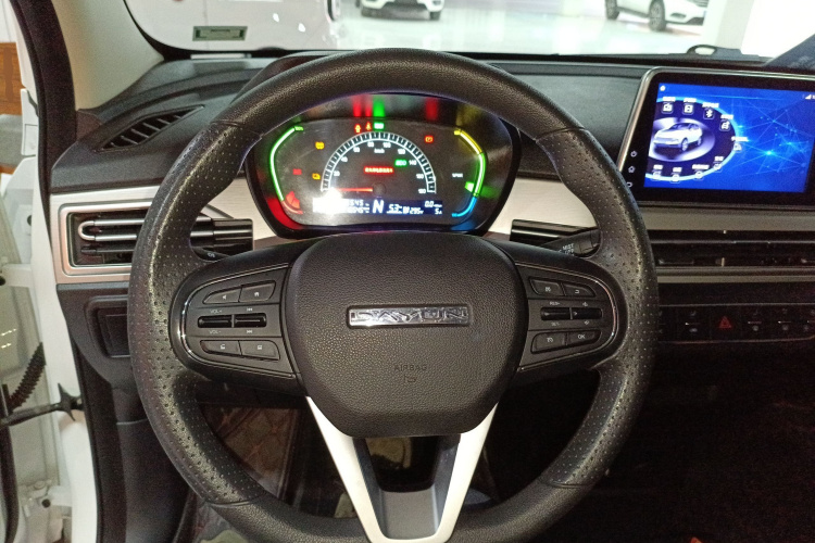 大运 悦虎 2022款 30.66kWh 两驱标准版中控内饰13