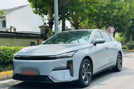 吉利银河 银河L6 2023款 60km PLUS