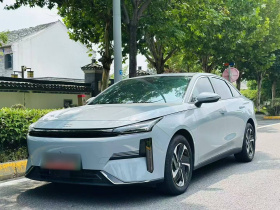 吉利银河 银河L6 2023款 60km PLUS