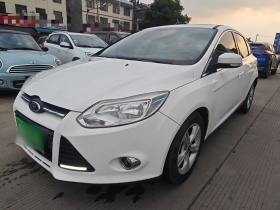 福特 福克斯 2012款 两厢 1.6L 自动风尚型
