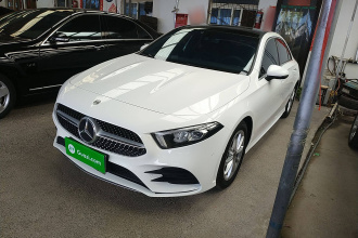 奔驰A级 2020款 改款 A 200 L 运动轿车动感型