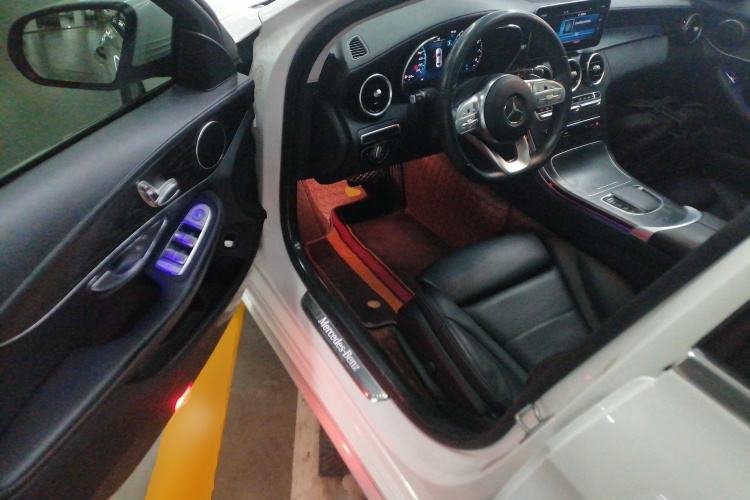 奔驰C级 2021款 C 200 L 时尚型运动版中控内饰20