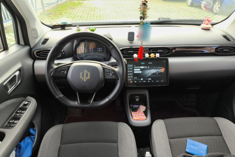 零跑汽车 零跑T03 2021款 400轻享版 磷酸铁锂中控内饰12