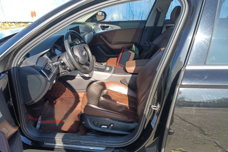 奥迪A6L 2016款 45 TFSI quattro 运动型局部细节19