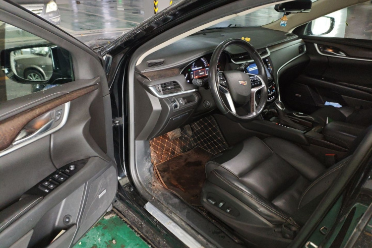 凯迪拉克XTS 2018款 28T 精英型中控内饰7003