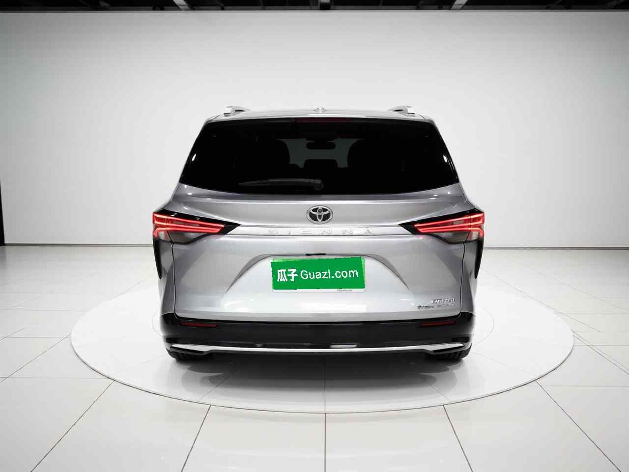 丰田 赛那SIENNA 2024款 2.5L混动 四驱尊贵版(3)