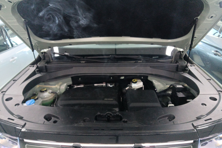 北京BJ30 2024款 1.5T 魔核电驱进阶版机舱底盘24