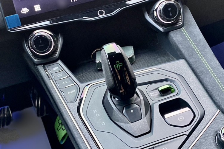 领克05 2022款 05+ 2.0TD 自动探索版局部细节18