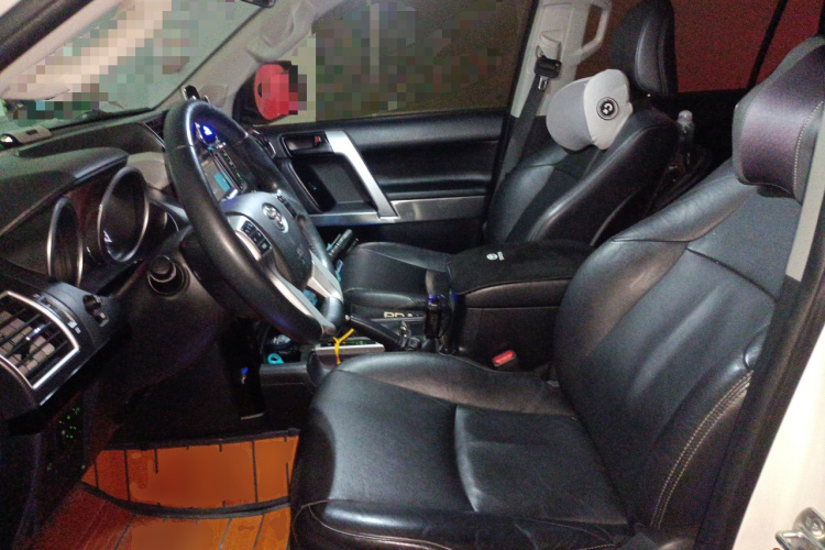 丰田 普拉多 2016款 2.7L 自动豪华版中控内饰19