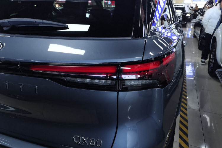 英菲尼迪QX60 2024款 2.0T 悦享版车身外观6006