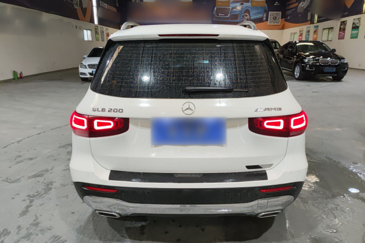 奔驰GLB 2022款 GLB 200 动感型车身外观6