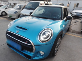 MINI 2018款 2.0T COOPER S 艺术家