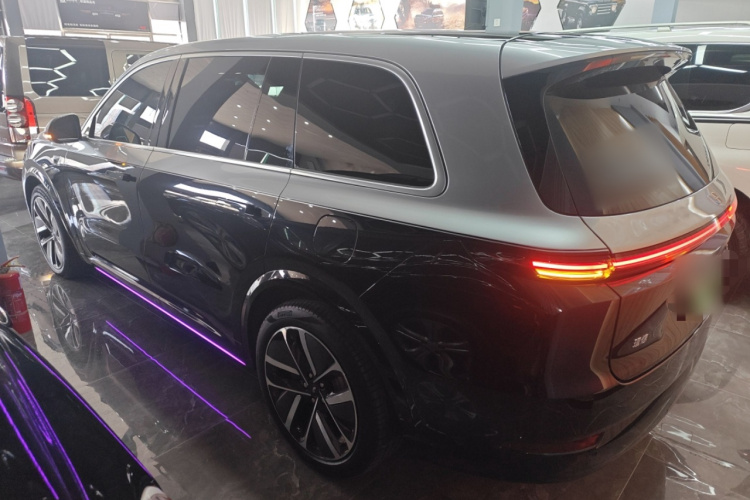 理想汽车 理想L9 2022款 Max车身外观4