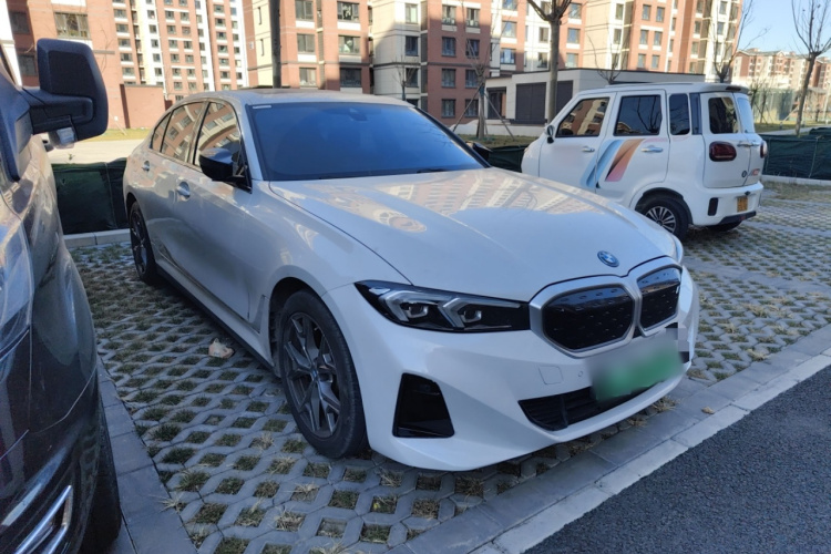 宝马i3 2022款 eDrive 35 L车身外观6004