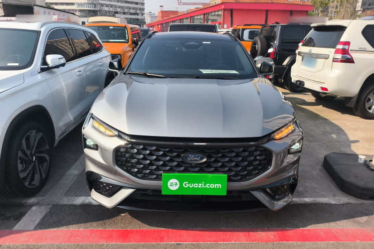 福特 蒙迪欧 2025款 2.0T EcoBoost E 混动 运动版 ST-Line车身外观2