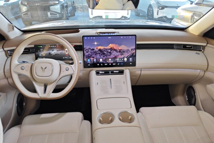 岚图汽车 岚图FREE 2025款 FREE+ 后驱乾崑版中控内饰12