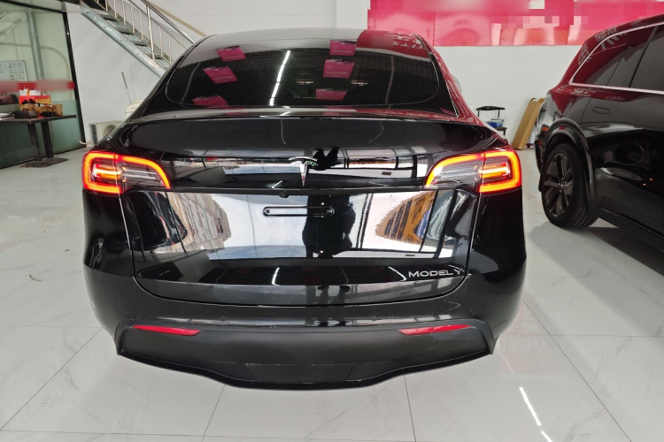 特斯拉 Model Y 2022款 改款 后轮驱动版车身外观6004