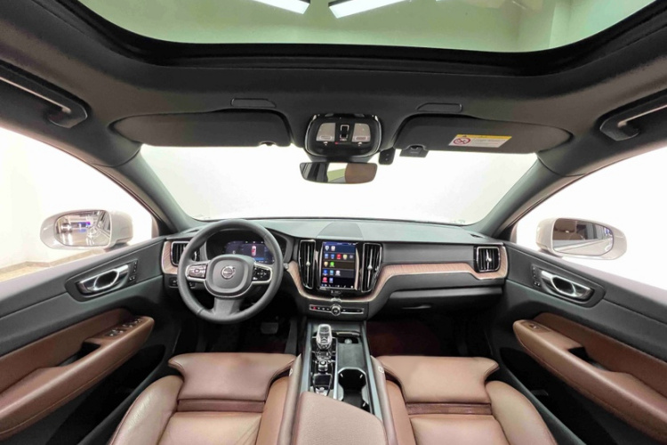 沃尔沃XC60 2022款 B5 四驱智远豪华版中控内饰7010